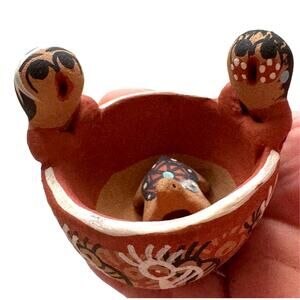 Vintage Native American Pueblo Jemez Pottery Friendship Storyteller Pot Handmade